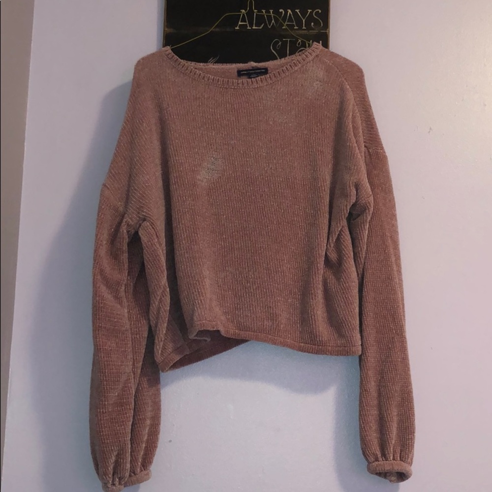 Mauve American Eagle sweater. size S.
